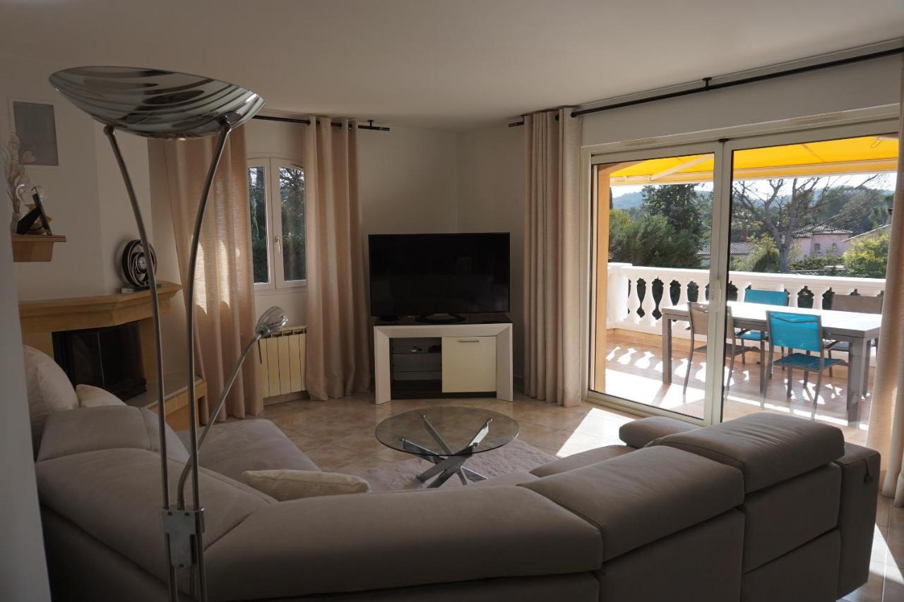 Chantilly Villa