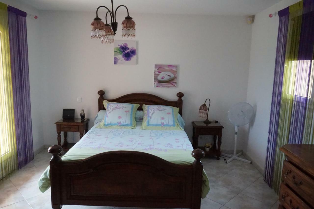 Chantilly Villa *